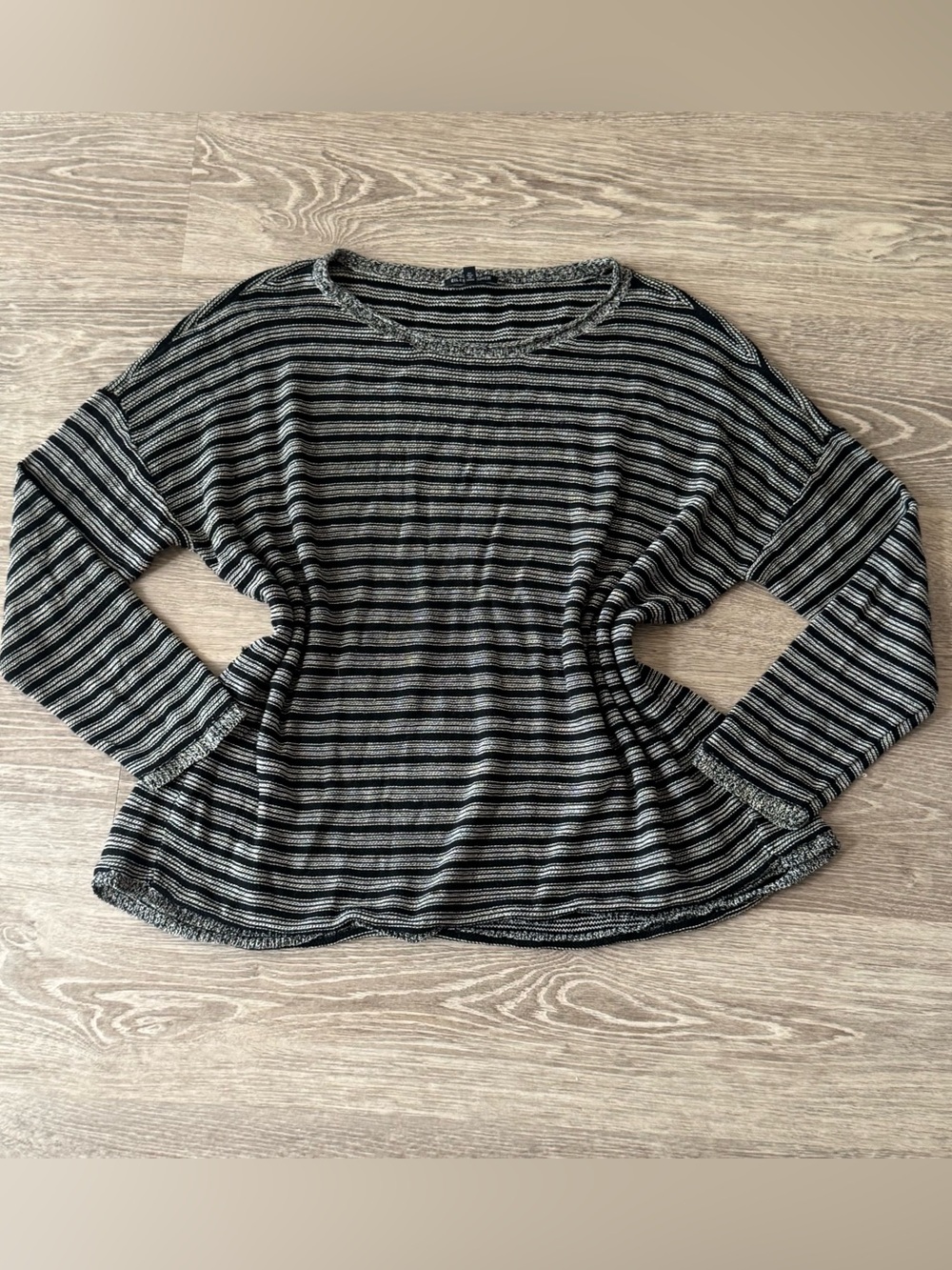 Eileen Fisher Size L Black Striped Wool-Linen Knit Relaxed Fit Lagenlook Sweater